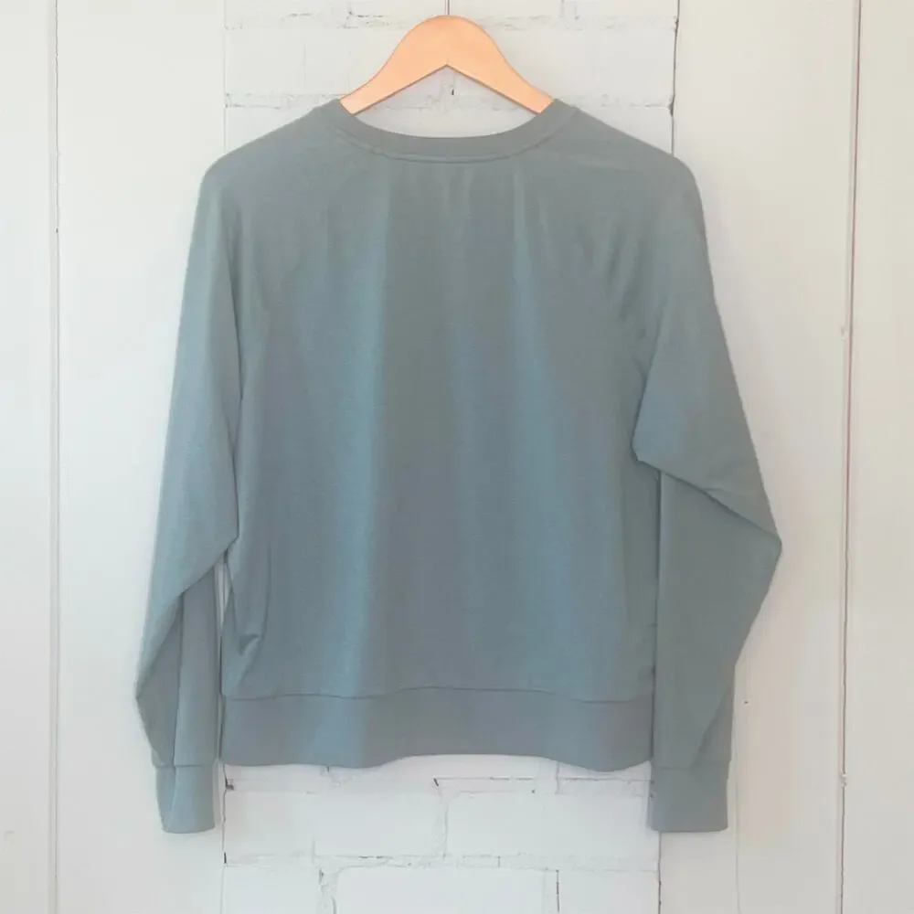 Vuori Long Sleeve Halo Crew Knit Smoke Blue Heather Women's Medium - Picture 4 of 5
